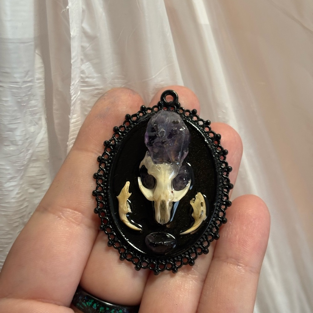 Vole skull and amethyst Oddity Pendant